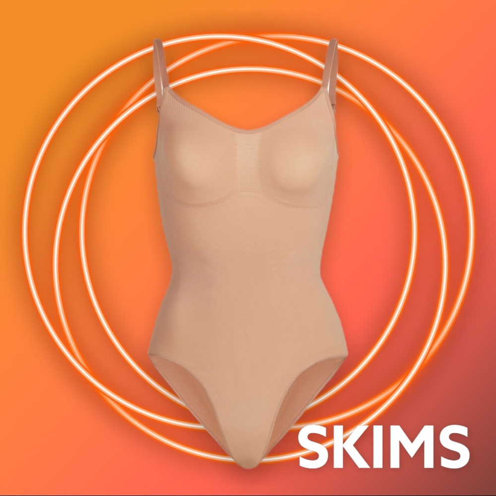 SKIMS SCULPTING BODYSUIT W. SNAPS/ OCHRE